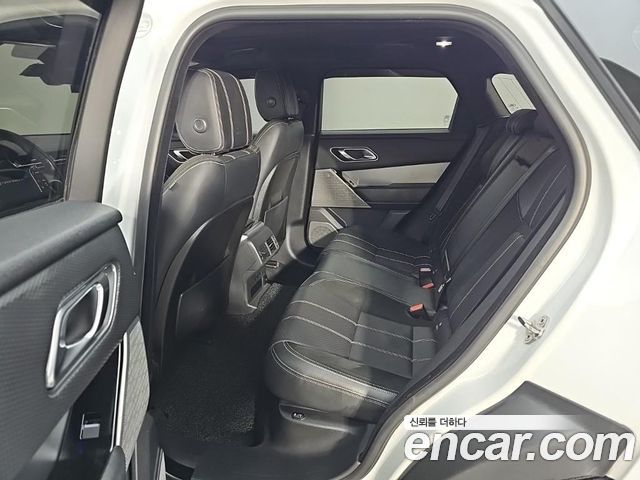 Land Rover Range Rover Velar 2019 — photo 12