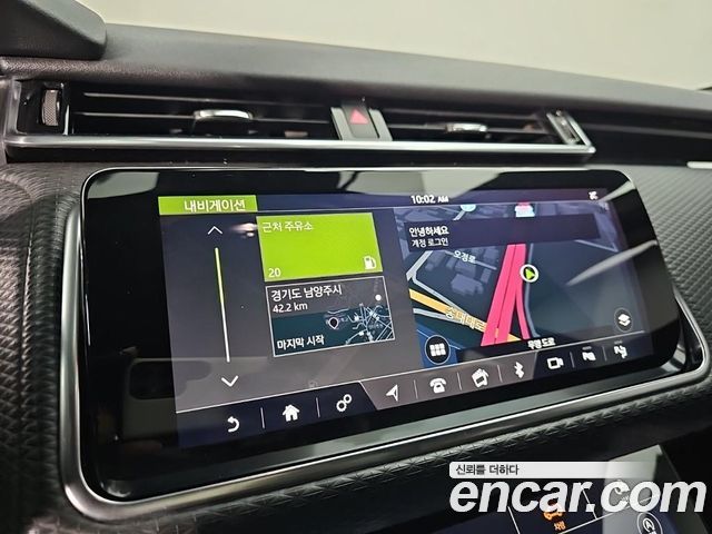Land Rover Range Rover Velar 2019 — photo 14