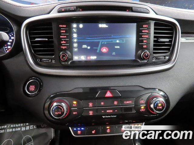 Kia Sorento 2015 — photo 13