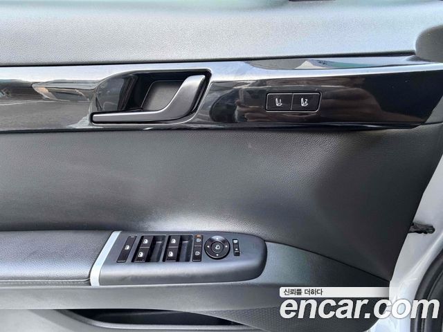 Hyundai Grandeur 2023 — photo 16
