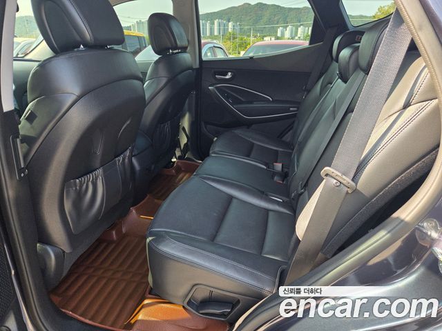 Hyundai Santafe 2016 — photo 9