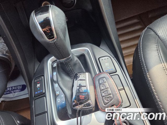 Hyundai Santafe 2016 — photo 12