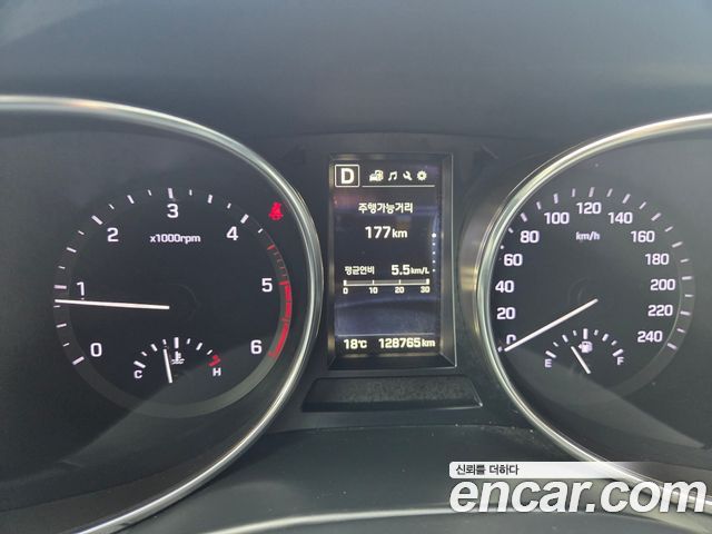 Hyundai Santafe 2016 — photo 17