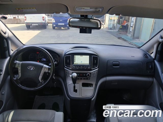 Hyundai Starex 2018 — photo 8