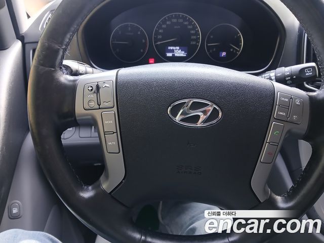 Hyundai Starex 2018 — photo 14