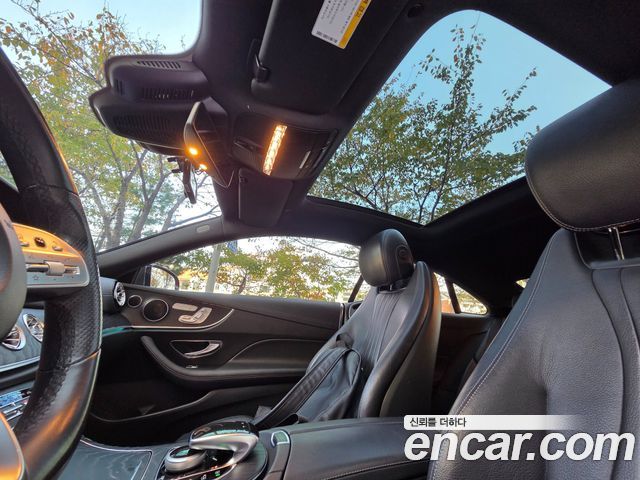 Mercedes-Benz E-Class 2019 — photo 10