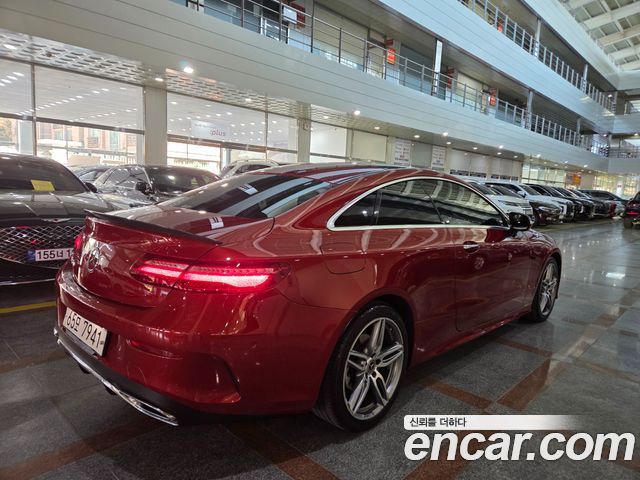 Mercedes-Benz E-Class 2019 — photo 19