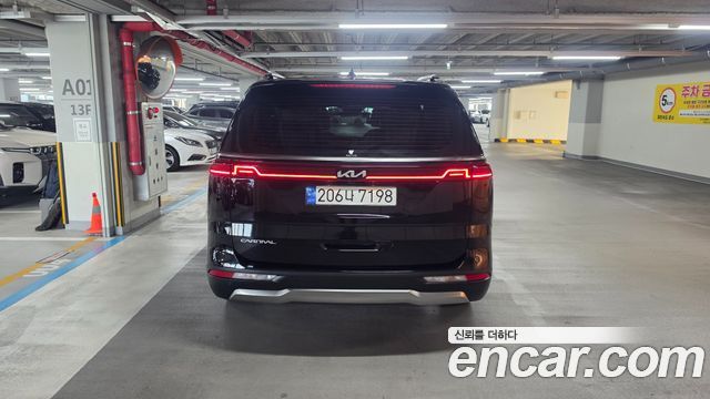 Kia Canival 2023 — photo 6
