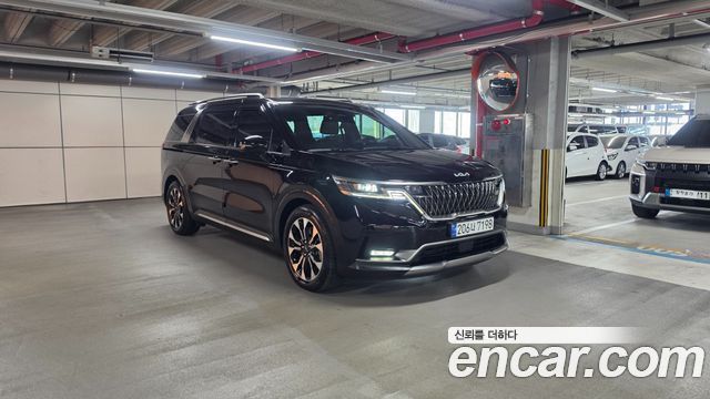 Kia Canival 2023 — photo 9