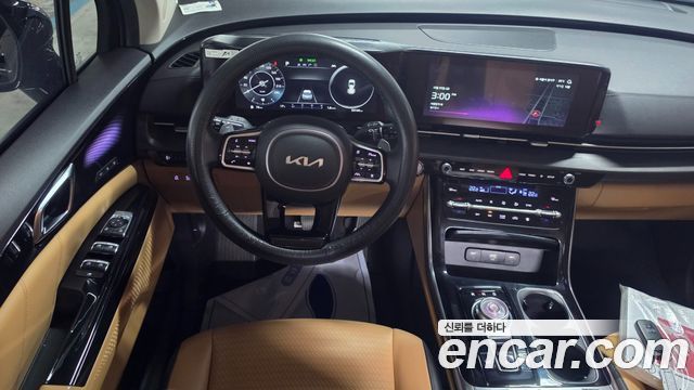 Kia Canival 2023 — photo 14