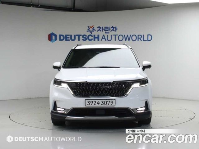 Kia Canival 2023 — photo 3