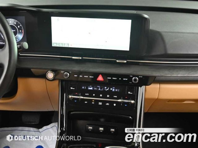 Kia Canival 2023 — photo 9