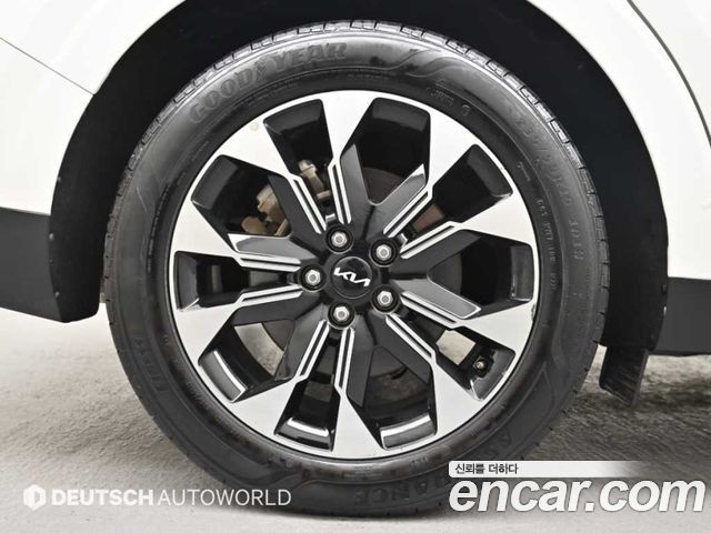 Kia Canival 2023 — photo 20
