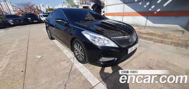 Hyundai Grandeur 2011 — photo 1