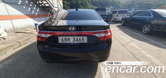 Hyundai Grandeur 2011 — photo 4