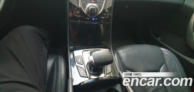 Hyundai Grandeur 2011 — photo 7