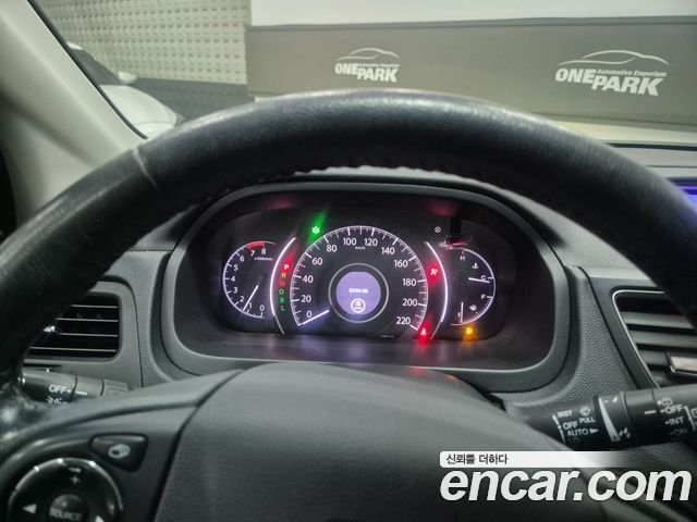 Honda CR-V 2015 — photo 9