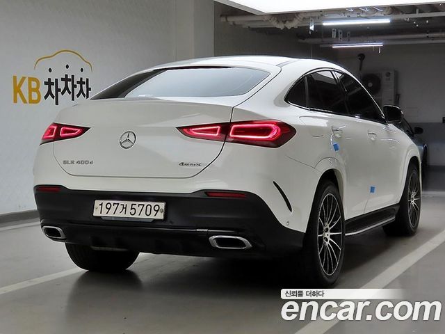 Mercedes-Benz GLE-Class 2022 — photo 4