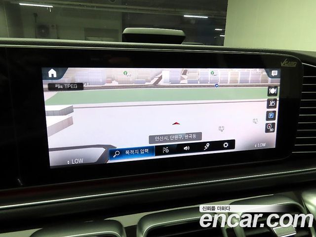 Mercedes-Benz GLE-Class 2022 — photo 9