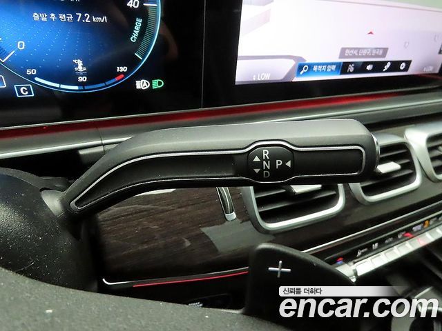 Mercedes-Benz GLE-Class 2022 — photo 11