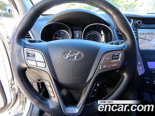 Hyundai Santafe 2014 — photo 8
