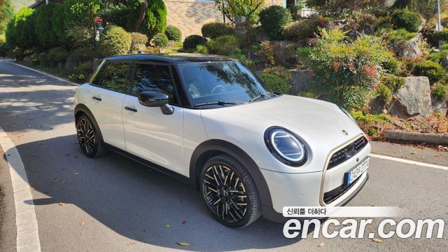 Mini Cooper 2025 — photo 3