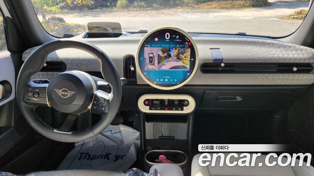 Mini Cooper 2025 — photo 9