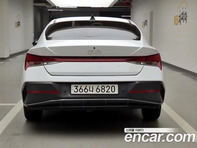 Hyundai AVANTE 2024 — photo 3