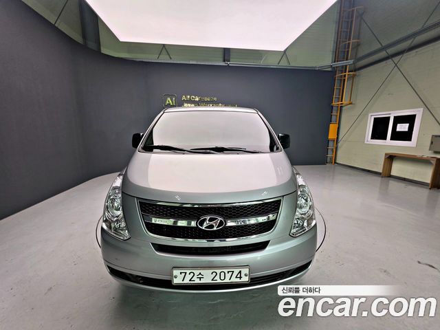 Hyundai Starex 2016 — photo 2