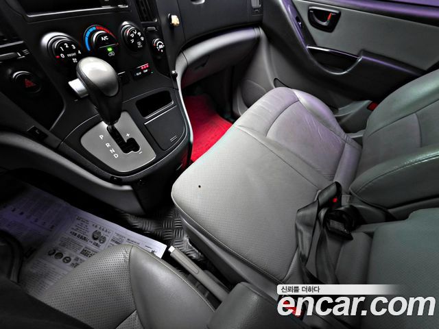 Hyundai Starex 2016 — photo 19