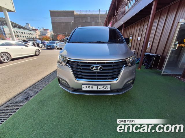 Hyundai Starex 2019 — photo 2