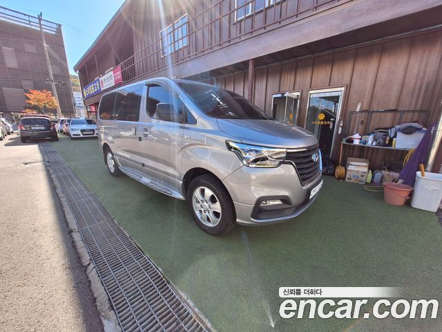 Hyundai Starex 2019 — photo 4