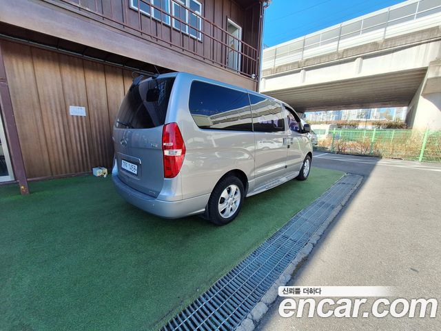 Hyundai Starex 2019 — photo 5