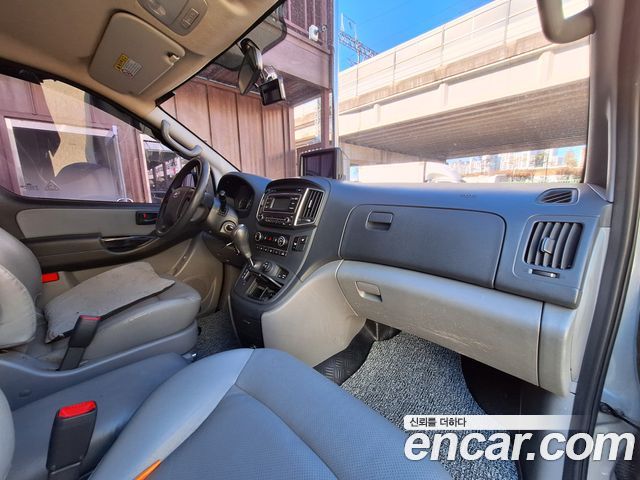 Hyundai Starex 2019 — photo 7