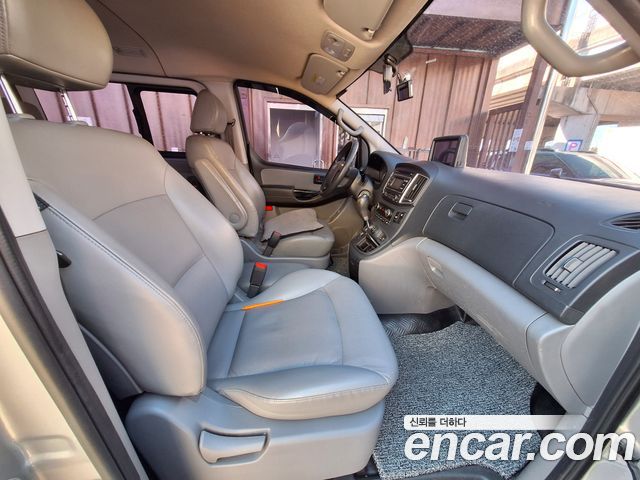Hyundai Starex 2019 — photo 8