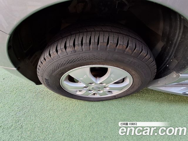 Hyundai Starex 2019 — photo 11