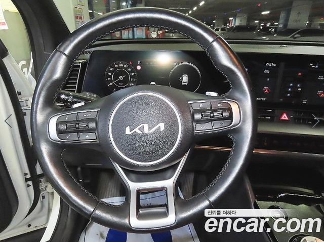 Kia Sportage 2023 — photo 8