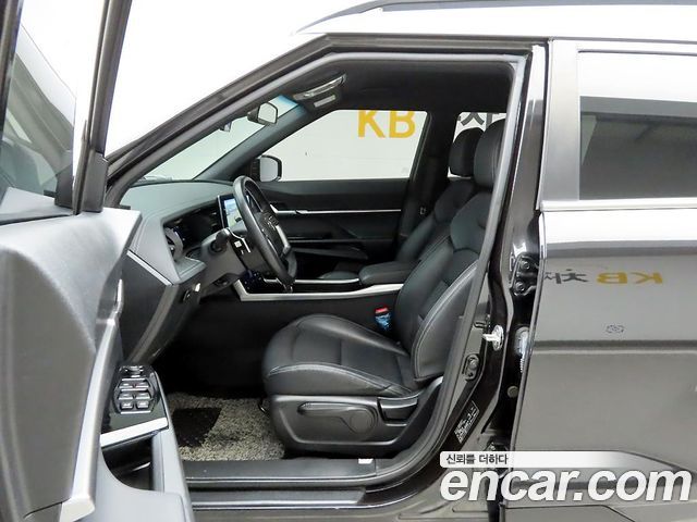 KG Mobility Torres 2023 — photo 11