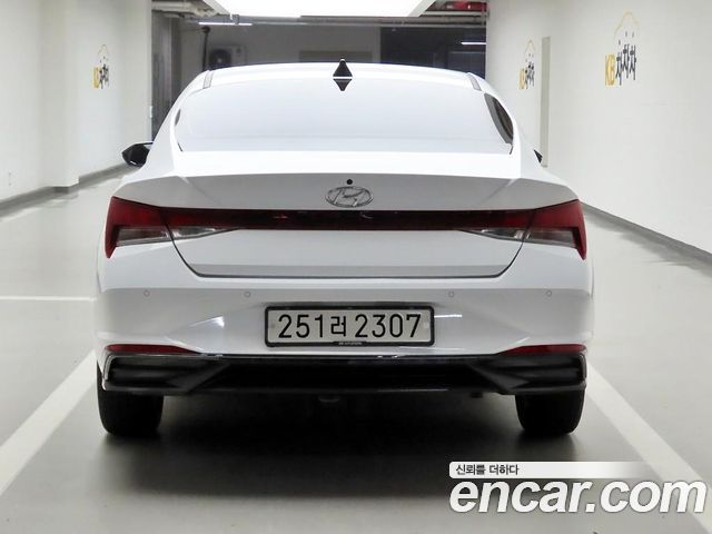 Hyundai AVANTE 2023 — photo 3