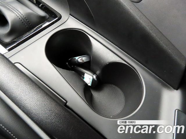 Hyundai AVANTE 2023 — photo 12