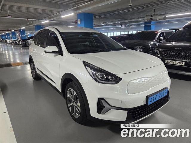 Kia Niro 2023 — photo 2