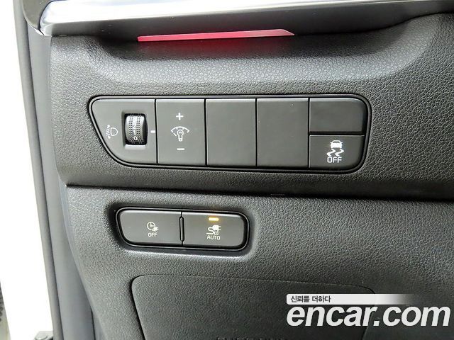 Kia Niro 2023 — photo 12