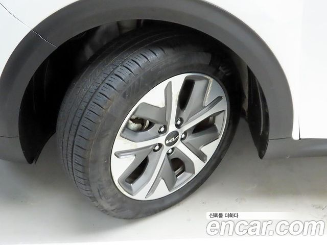Kia Niro 2023 — photo 19