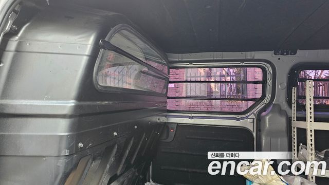 Hyundai Starex 2016 — photo 11