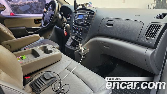 Hyundai Starex 2016 — photo 15