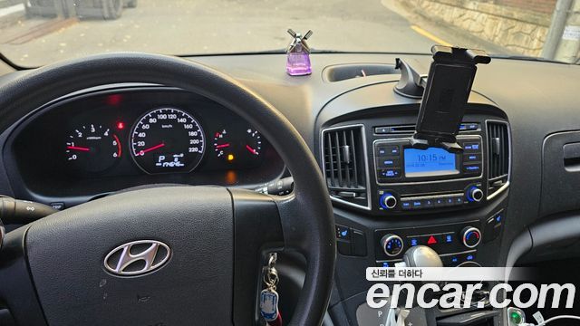 Hyundai Starex 2016 — photo 16