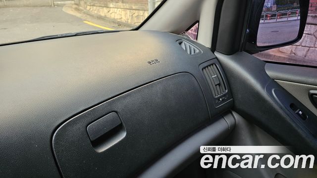 Hyundai Starex 2016 — photo 18