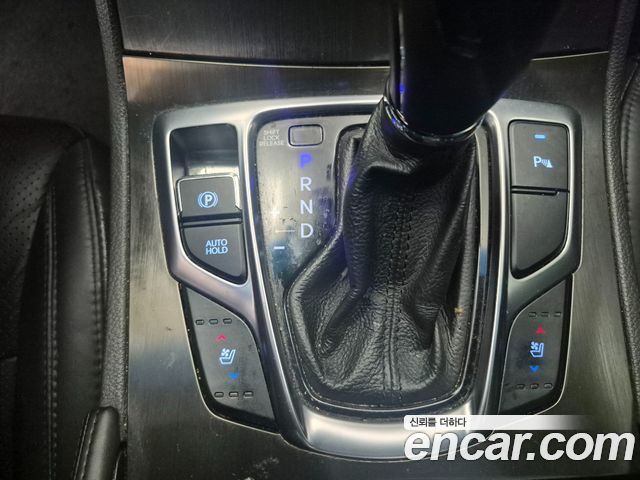 Hyundai Grandeur 2016 — photo 13