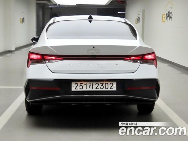 Hyundai AVANTE 2024 — photo 3