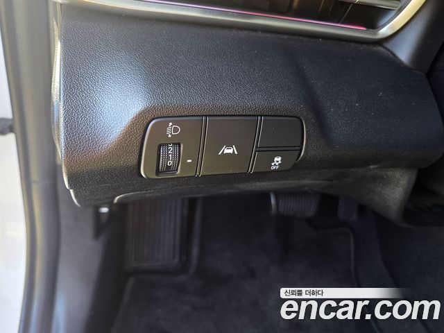 Hyundai AVANTE 2021 — photo 10